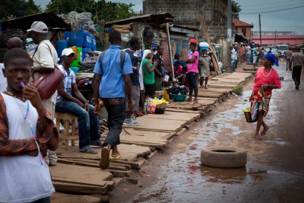 Serra Leoa é um país africano considerado subdesenvolvido que apresenta baixos indicadores sociais.*