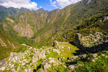 Cordilheira dos Andes, formada pelo encontro e tensão entre duas placas tectônicas