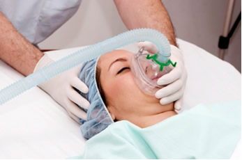 O ciclopentano e ciclopropano são usados como anestésicos em cirurgias