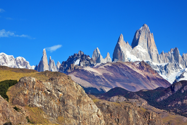 A Cordilheira dos Andes é um exemplo de dobramento moderno