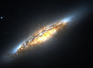 Galáxia em forma elíptica