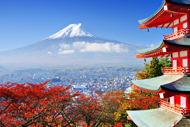 O Monte Fuji, vulcão ativo e ponto mais alto do Japão, exemplifica o relevo japonês
